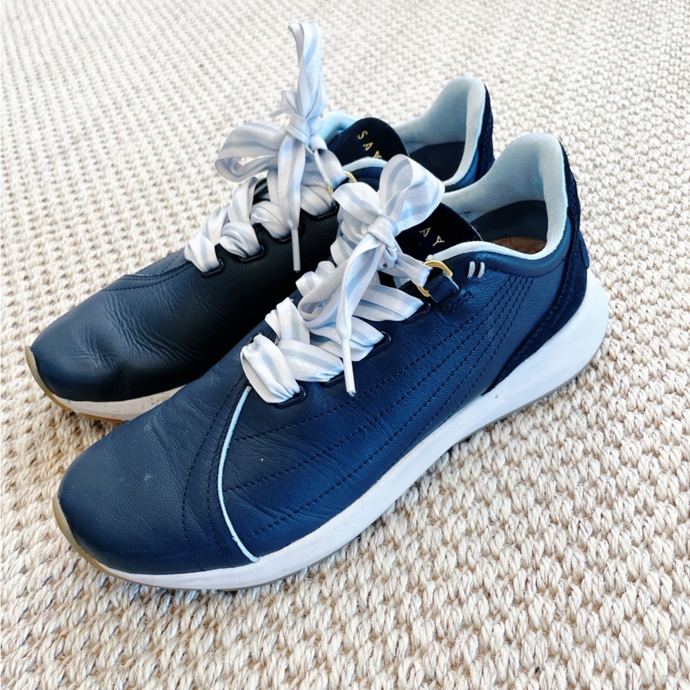 Saysh Two Retro Women Running Shoes Size 8.5 EUC Athleta